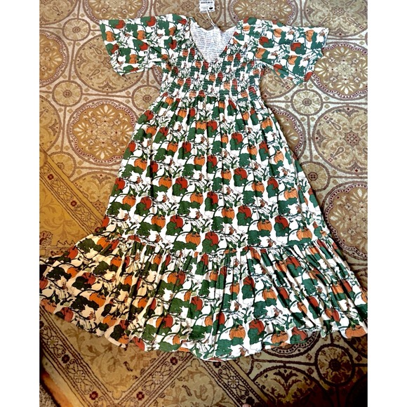 kate quinn Dresses & Skirts - NWT Kate Quinn Women's Flutter Sleeve Smocked Midi Dress Pumpkin‎ Heirloom Large